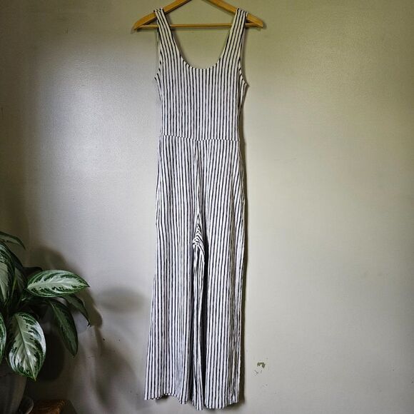 EUC LOVE TREE STRIPED SCOOP NECK JUMPSUIT WITH TIE WAIST SIZE L - Picture 1 of 16